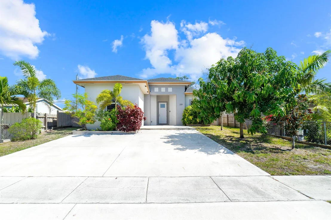 Photo of 328 Jackson Avenue