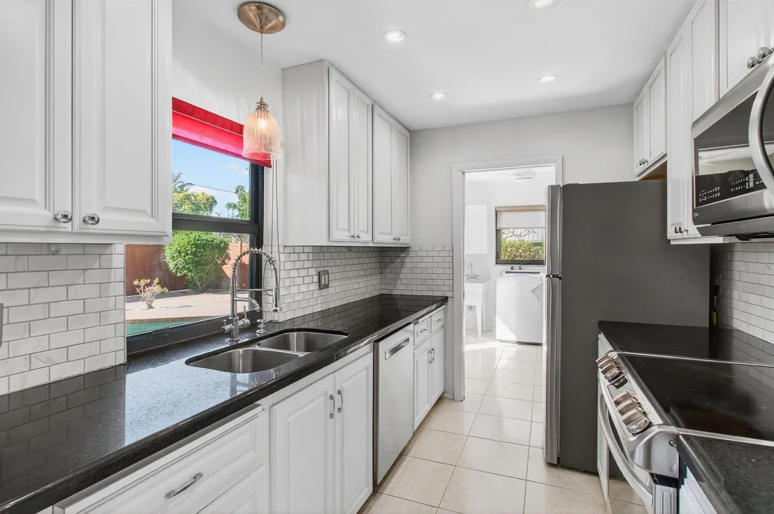Photo of 714 Heron Drive