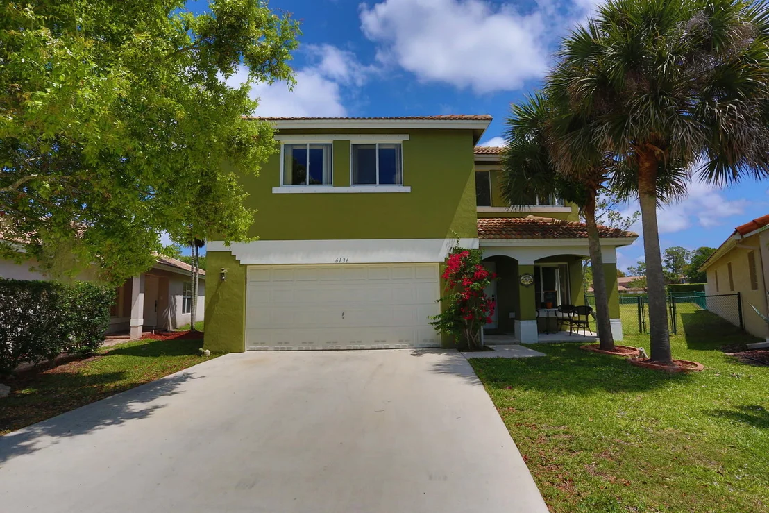 Photo of 6136 Willoughby Circle