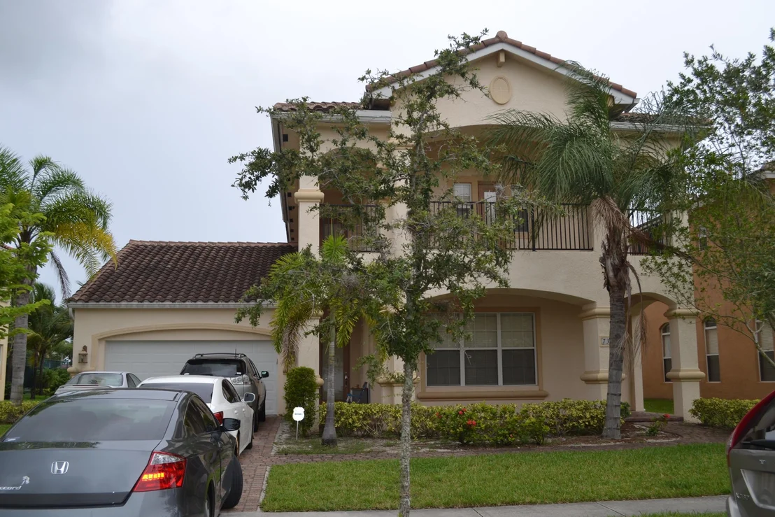 Photo of 730 Cresta Circle