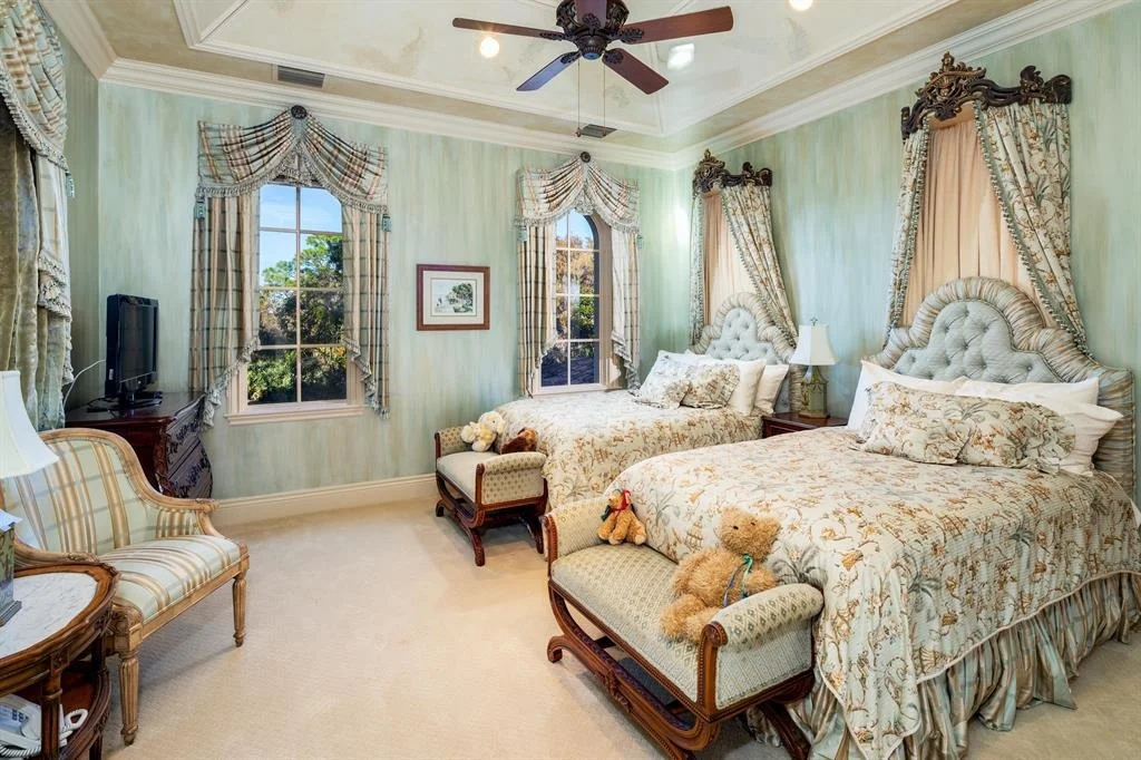 Photo of 161 Bears Club Drive