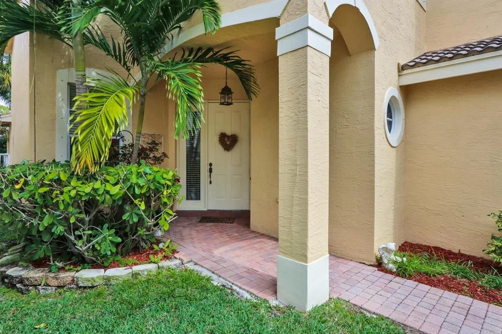 Photo of 5067 Starblaze Drive
