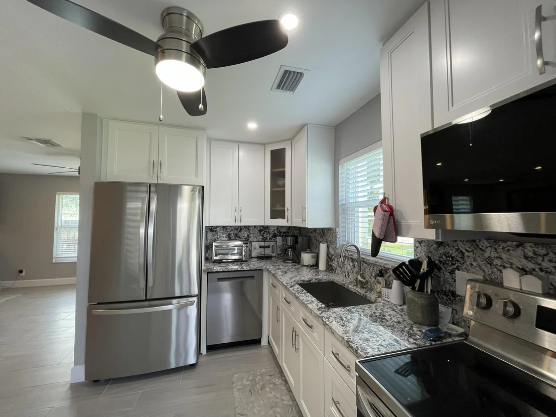 Photo of 222 SE 3RD Street