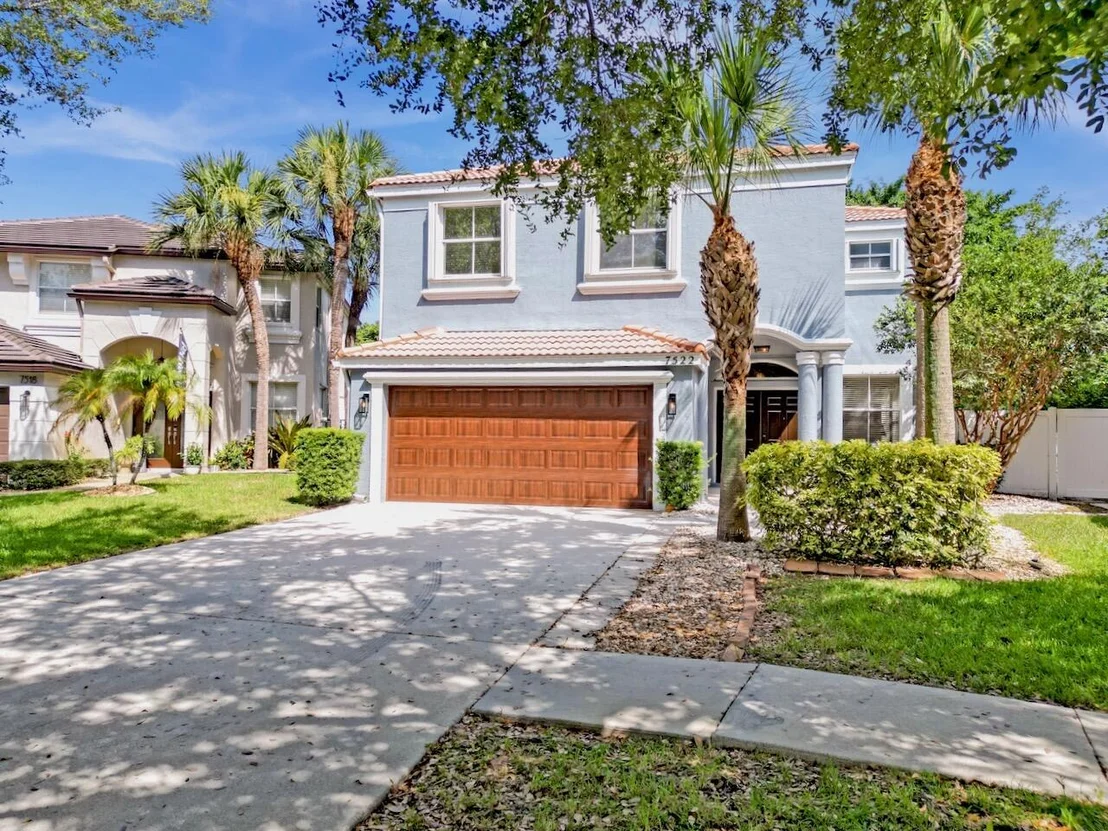 Photo of 7522 Oak Grove Circle