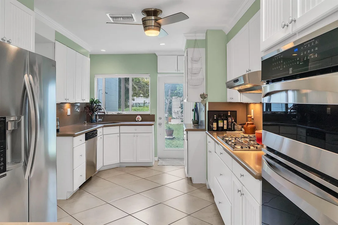 Photo of 12 E Ocean Avenue