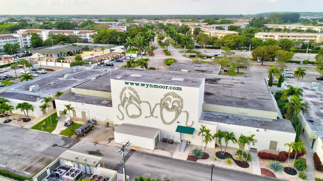 Photo of Unit H3 at 1905 Bermuda Circle