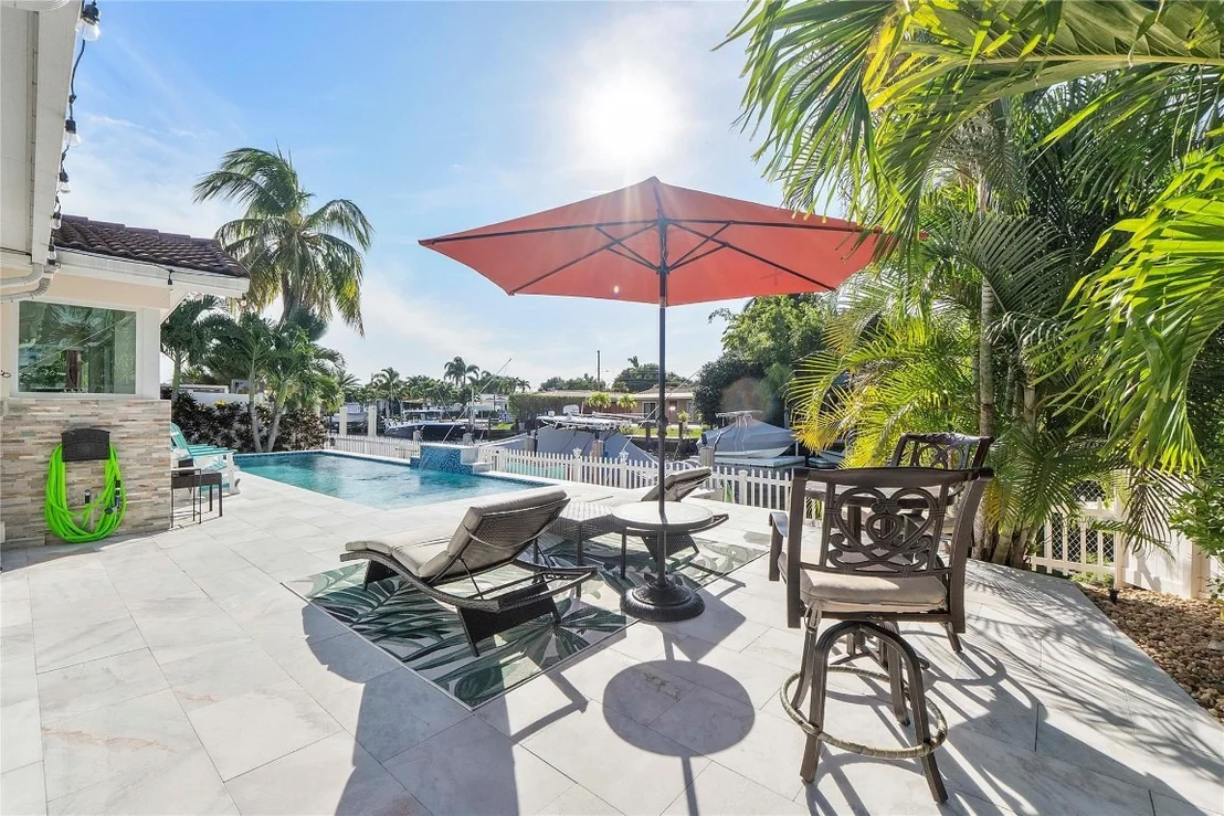 Photo of 731 SE 4th Avenue
