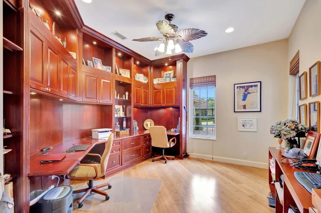 Photo of 2330 Tecumseh Circle