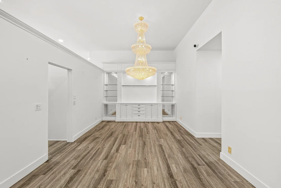Photo of 230 Eagleton Estate Boulevard
