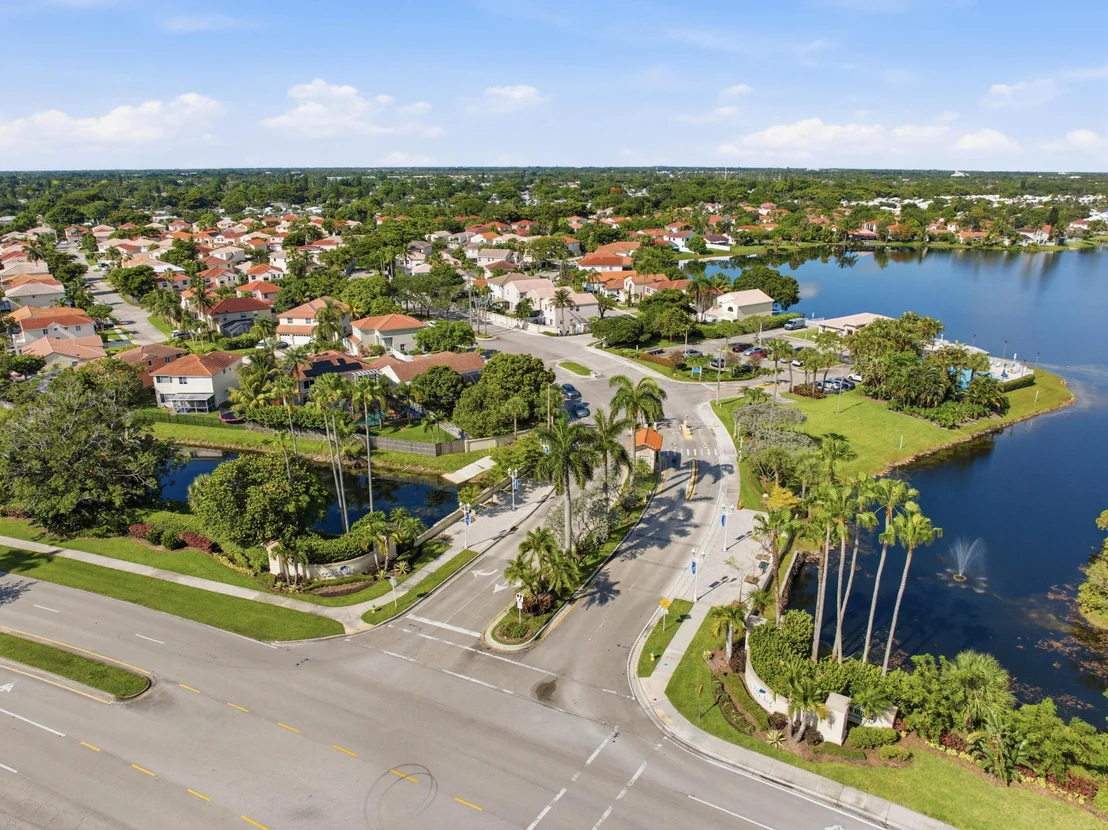 Photo of 6582 Bayfront Drive