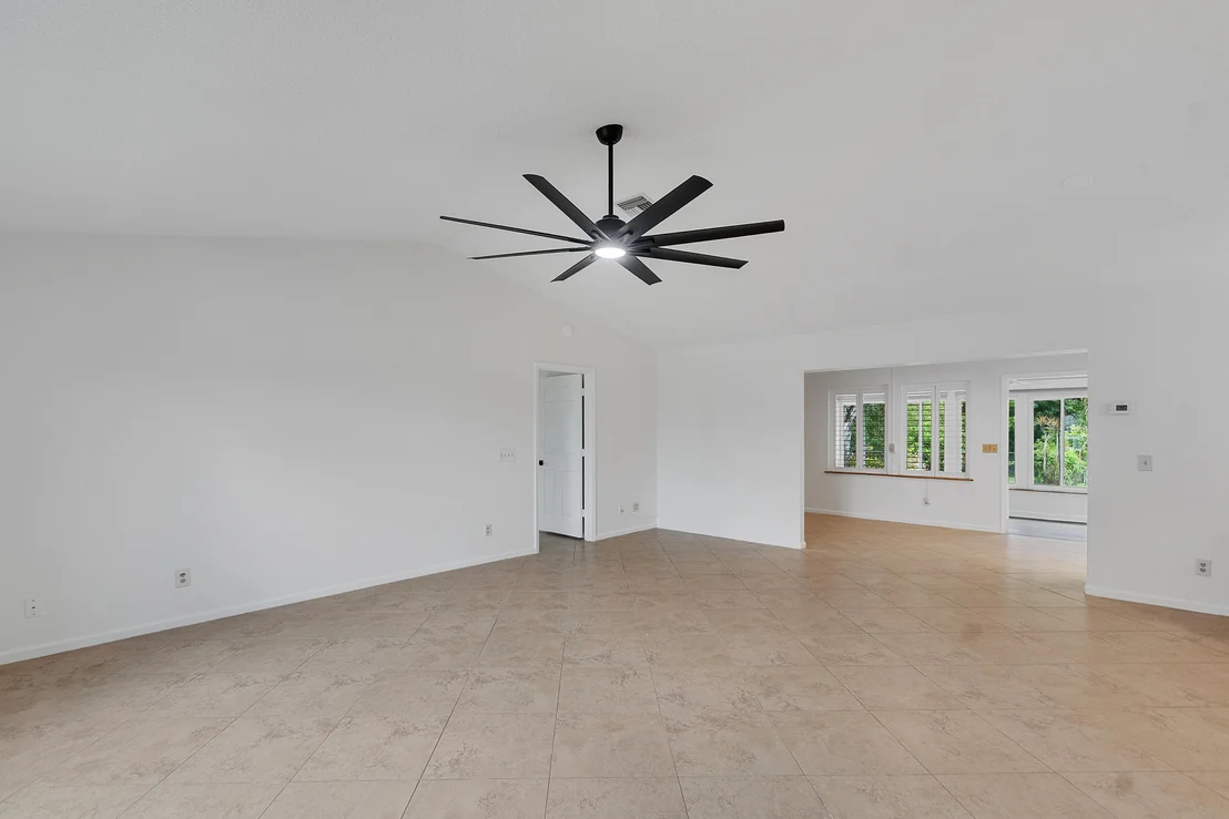 Photo of 320 W FOREST Trail