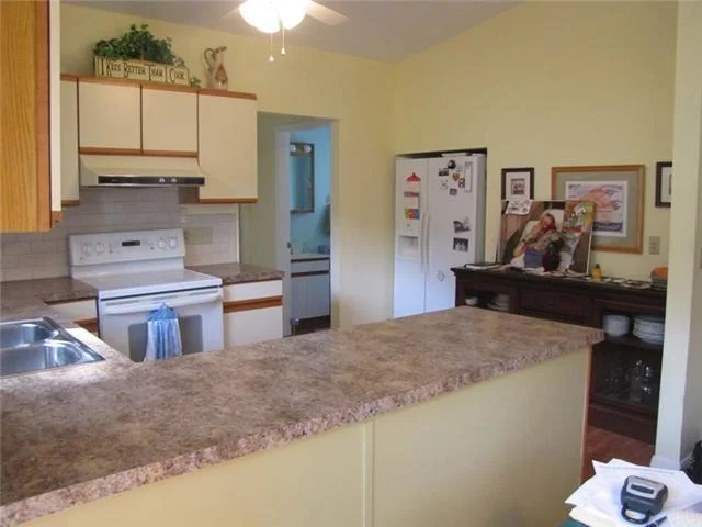 Photo of 916 Daffodil Drive
