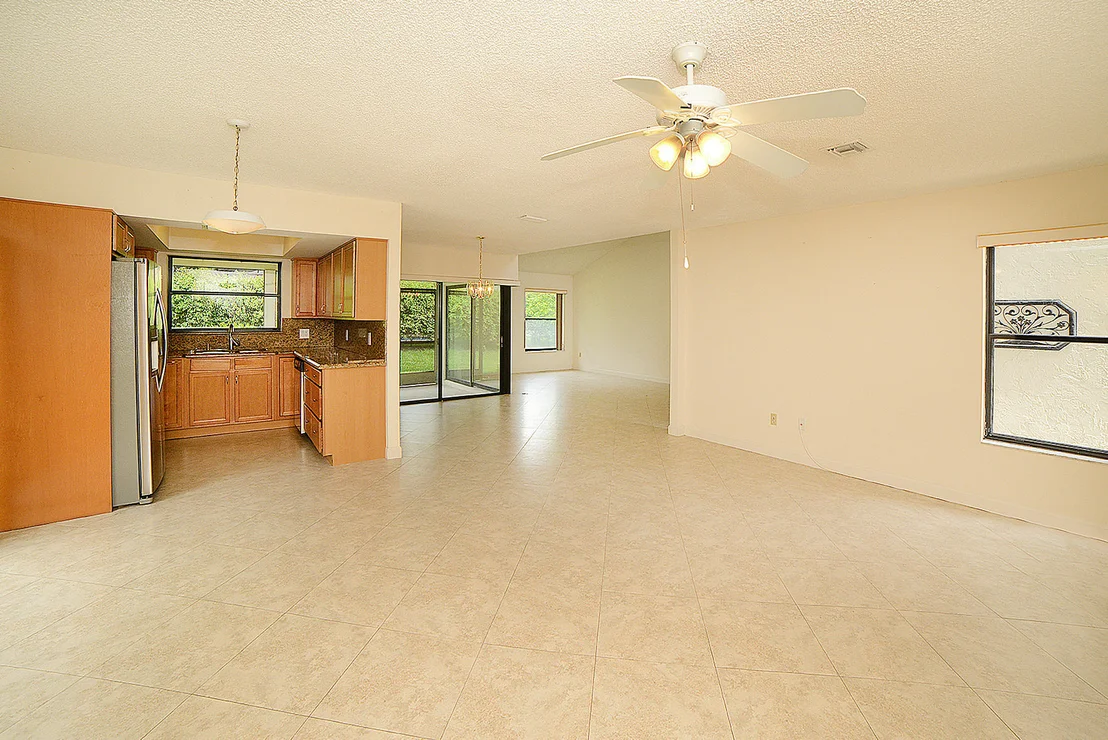 Photo of 17593 Weeping Willow Trail