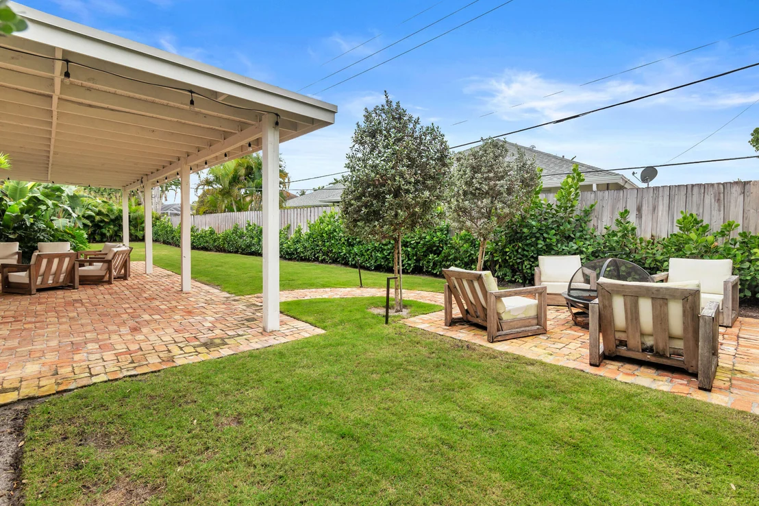 Photo of 7521 Edgewater Circle