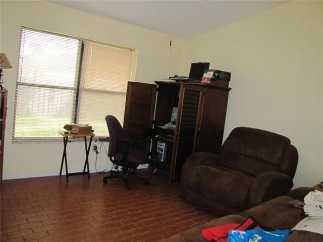Photo of 916 Daffodil Drive
