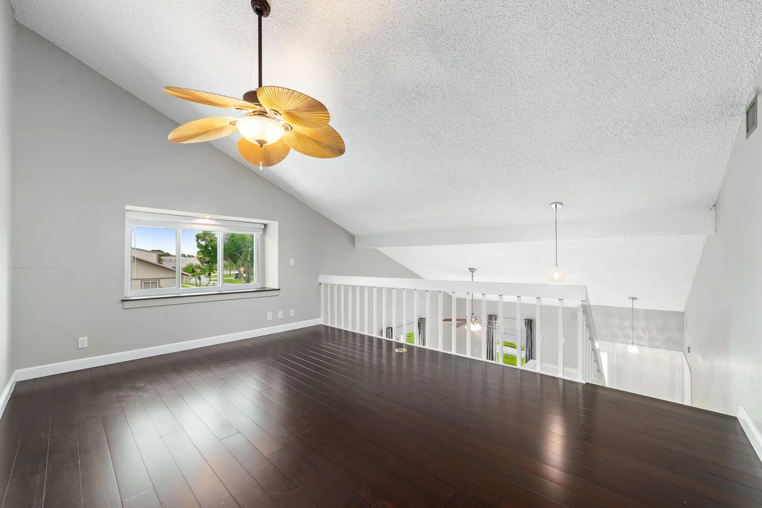 Photo of 333 Maplecrest Circle