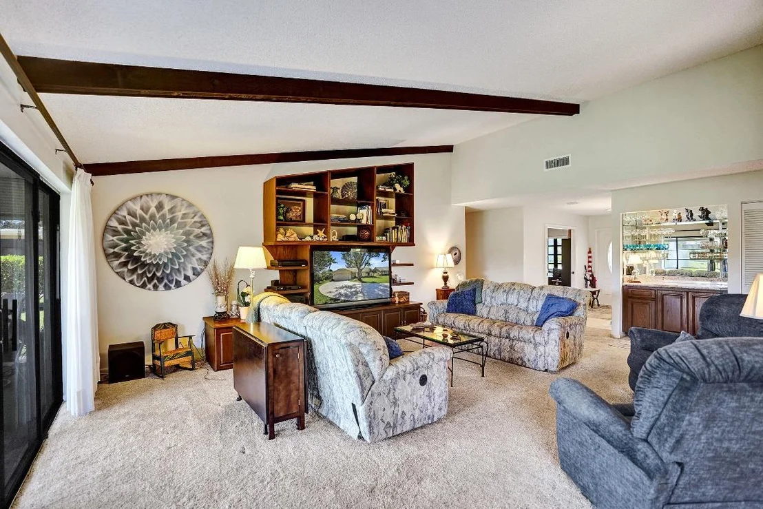 Photo of 6010 Petaluma Drive