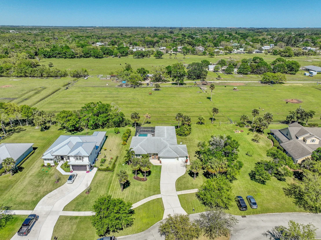Photo of 1404 Lone Pine Drive