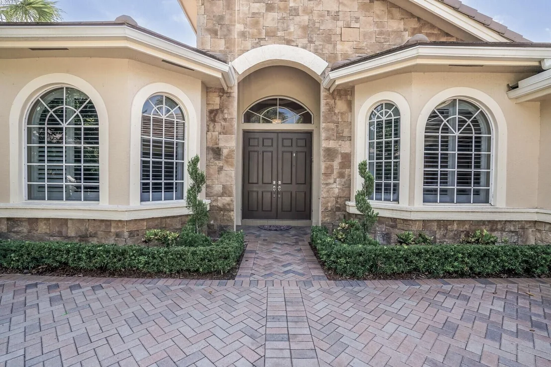 Photo of 10293 Trianon Place