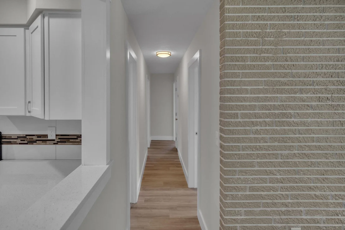 Photo of 817 SE 9th Court