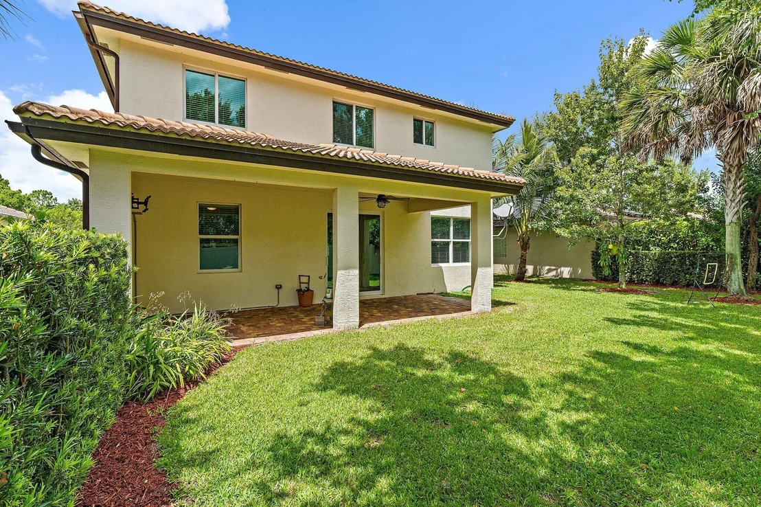 Photo of 7162 Limestone Cay Road