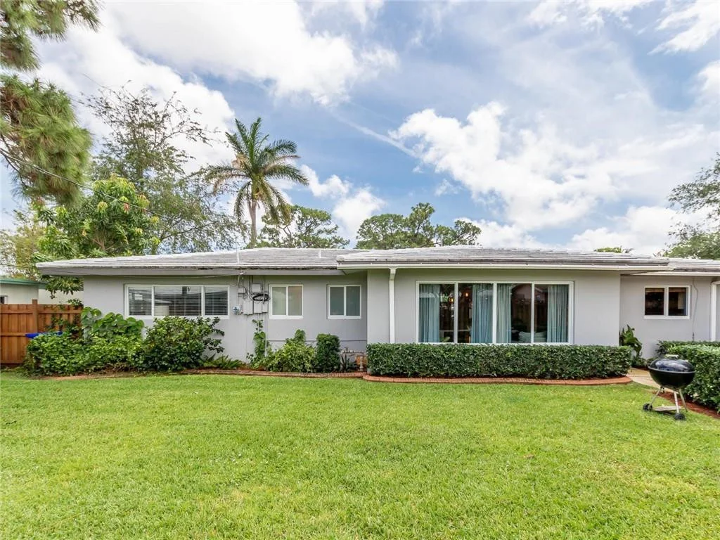 Photo of 111 SE 8th Street