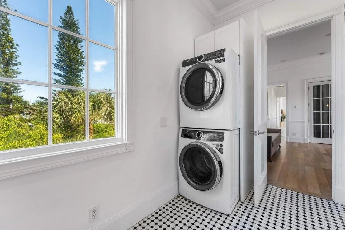 Photo of 6080 Old Ocean Boulevard