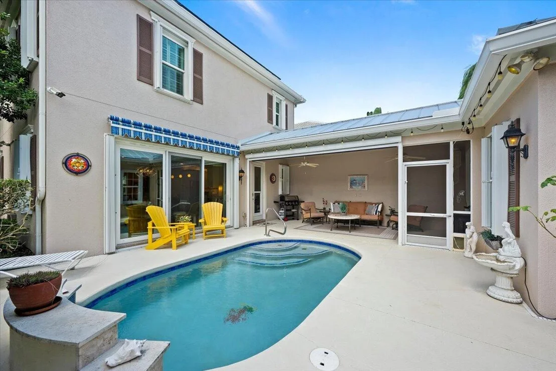 Photo of 1728 W Community Drive