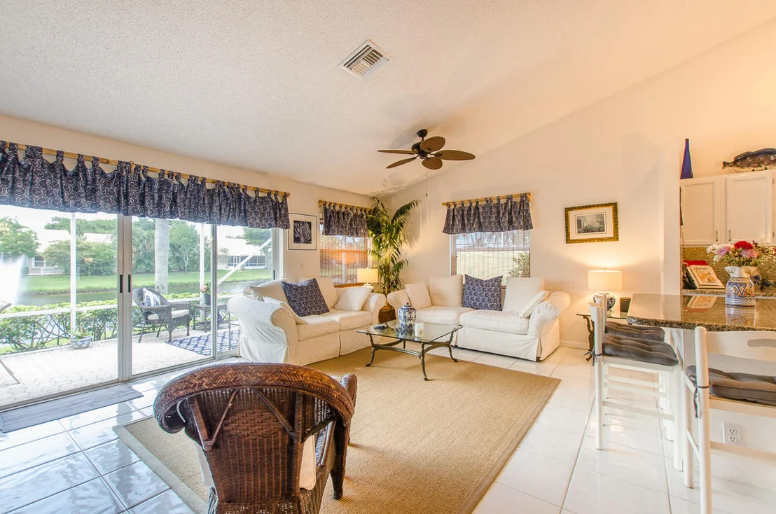 Photo of 5512 Grande Palm Circle