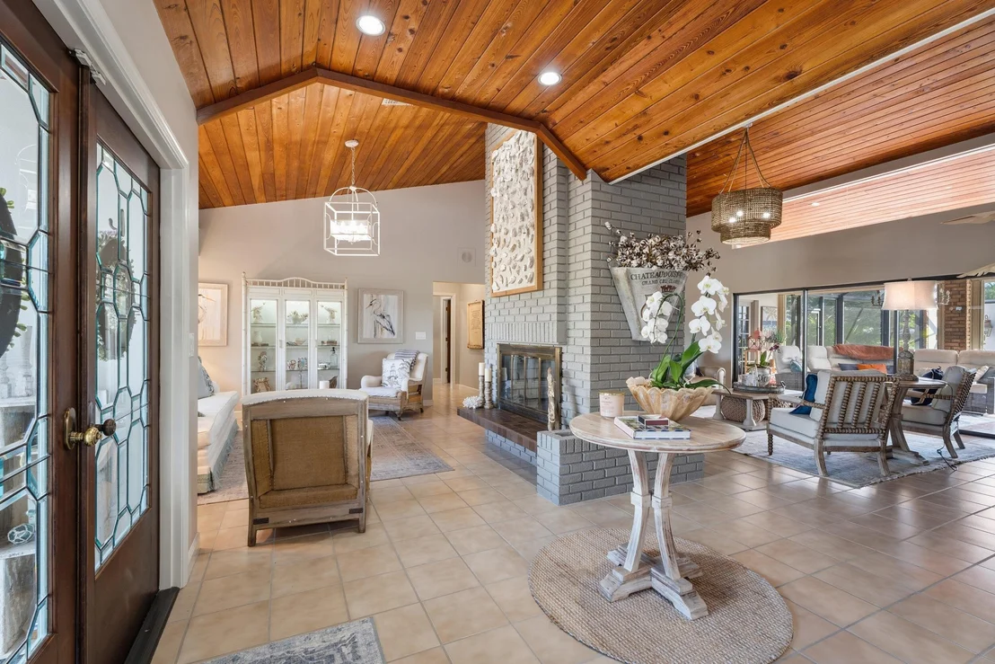 Photo of 427 Glenbrook Drive