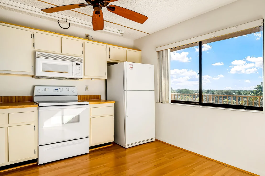 Photo of Unit 502 at 8030 Hampton Boulevard