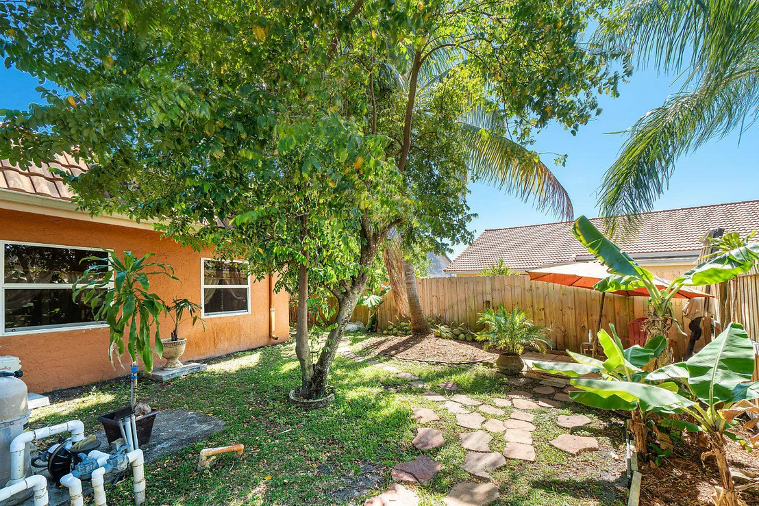 Photo of 9711 Sun Pointe Drive