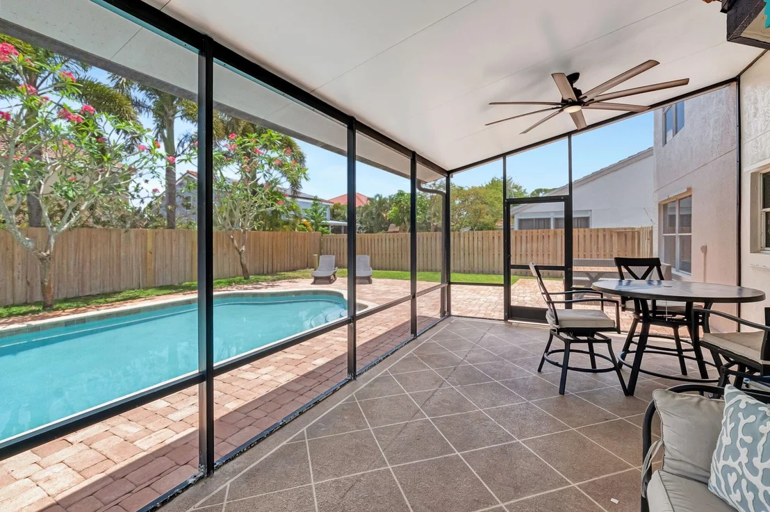 Photo of 8884 Spring Valley Drive