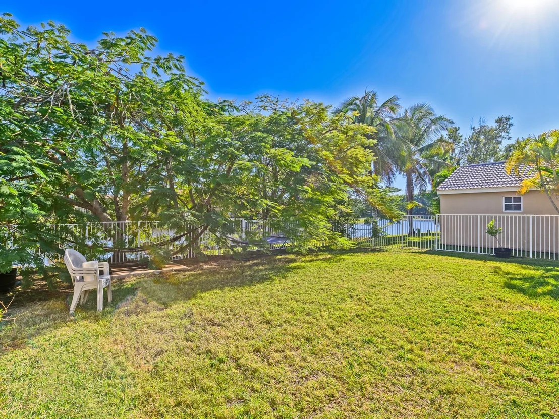 Photo of 820 Savannah Falls Drive
