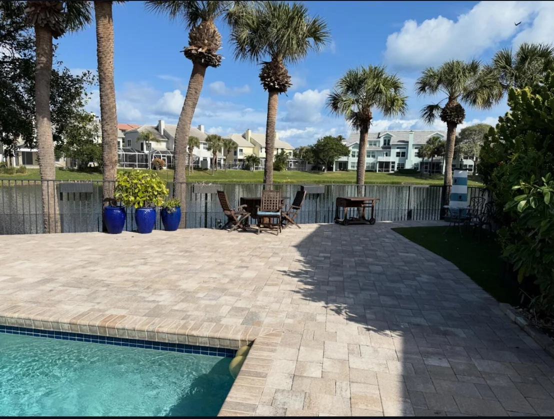 Photo of 2060 Windward Way