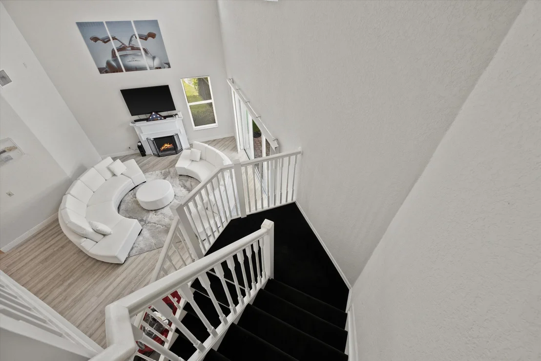 Photo of 1215 Creekside Drive