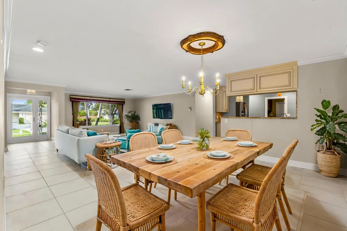 Photo of 3210 Lakeview Drive