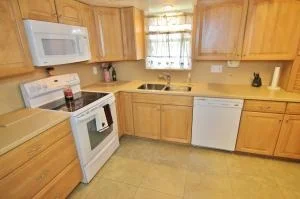 Photo of 1308 Crest Drive
