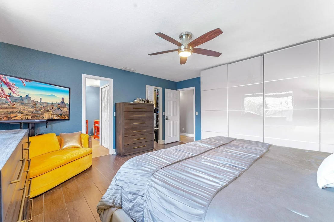 Photo of 15541 S Roundtable Road
