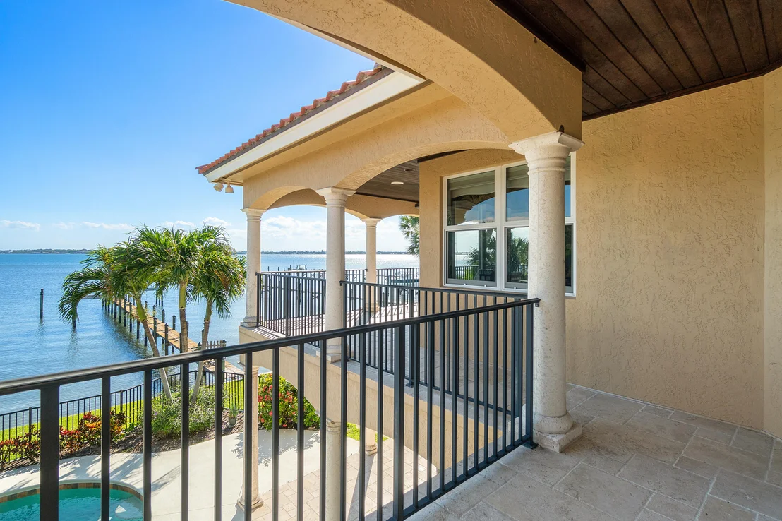 Photo of 4380 NE Joes Point Road