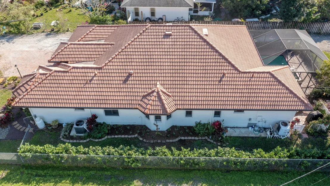 Photo of 5587 1st Road