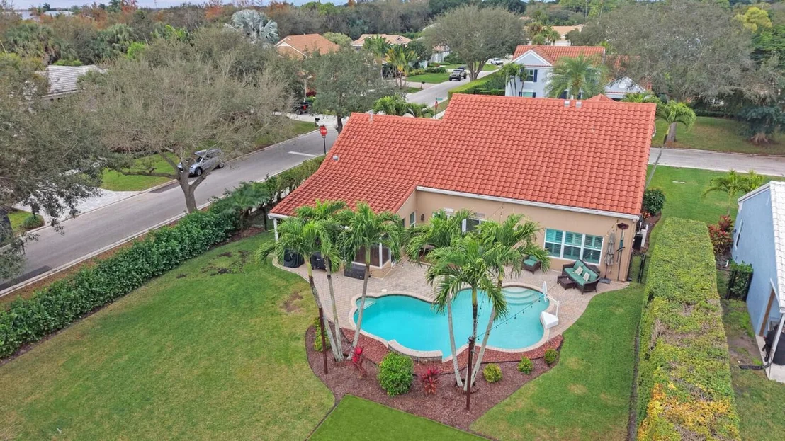 Photo of 1008 Pine Lake Circle