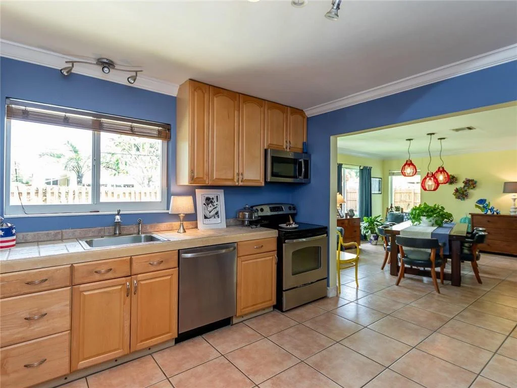 Photo of 111 SE 8th Street