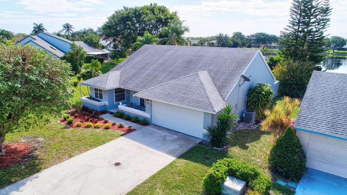Photo of 1844 Edgewater Drive