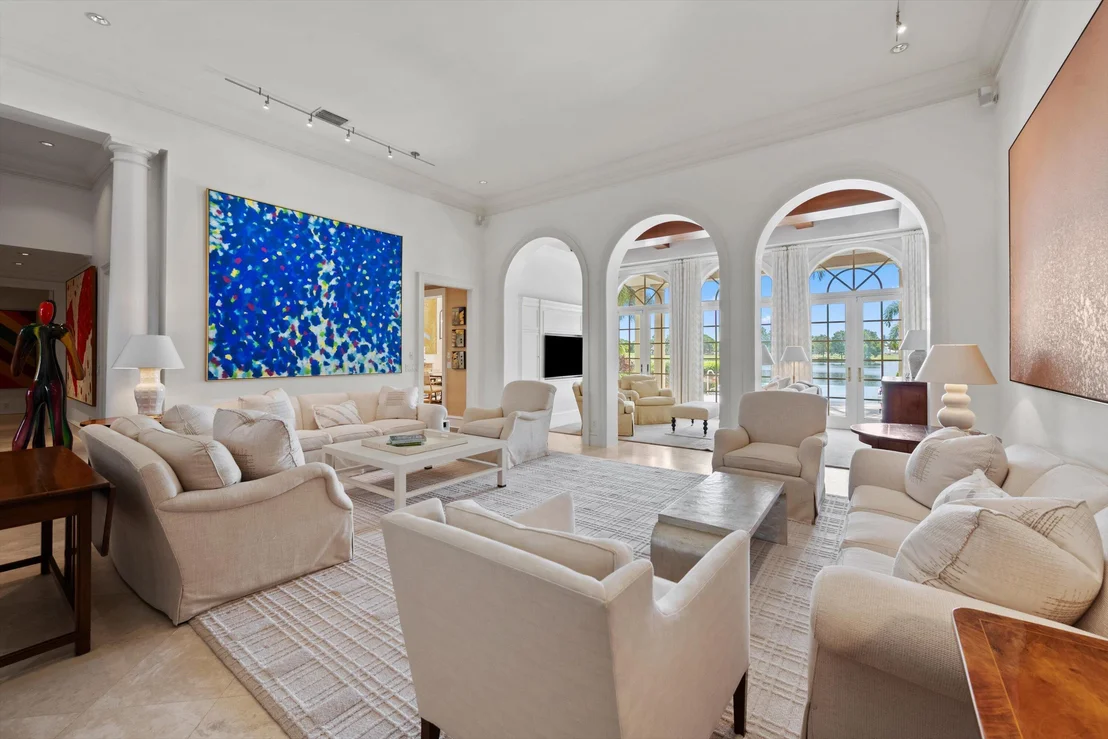Photo of 252 Locha Drive