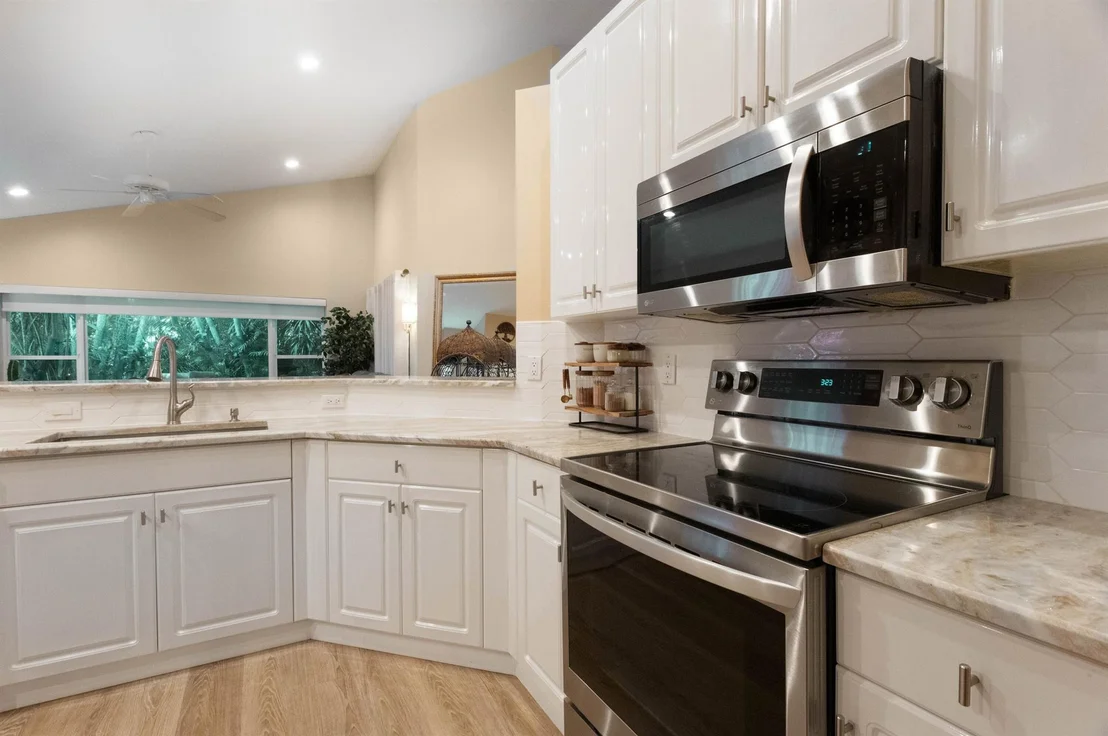 Photo of 7404 Falls Road W