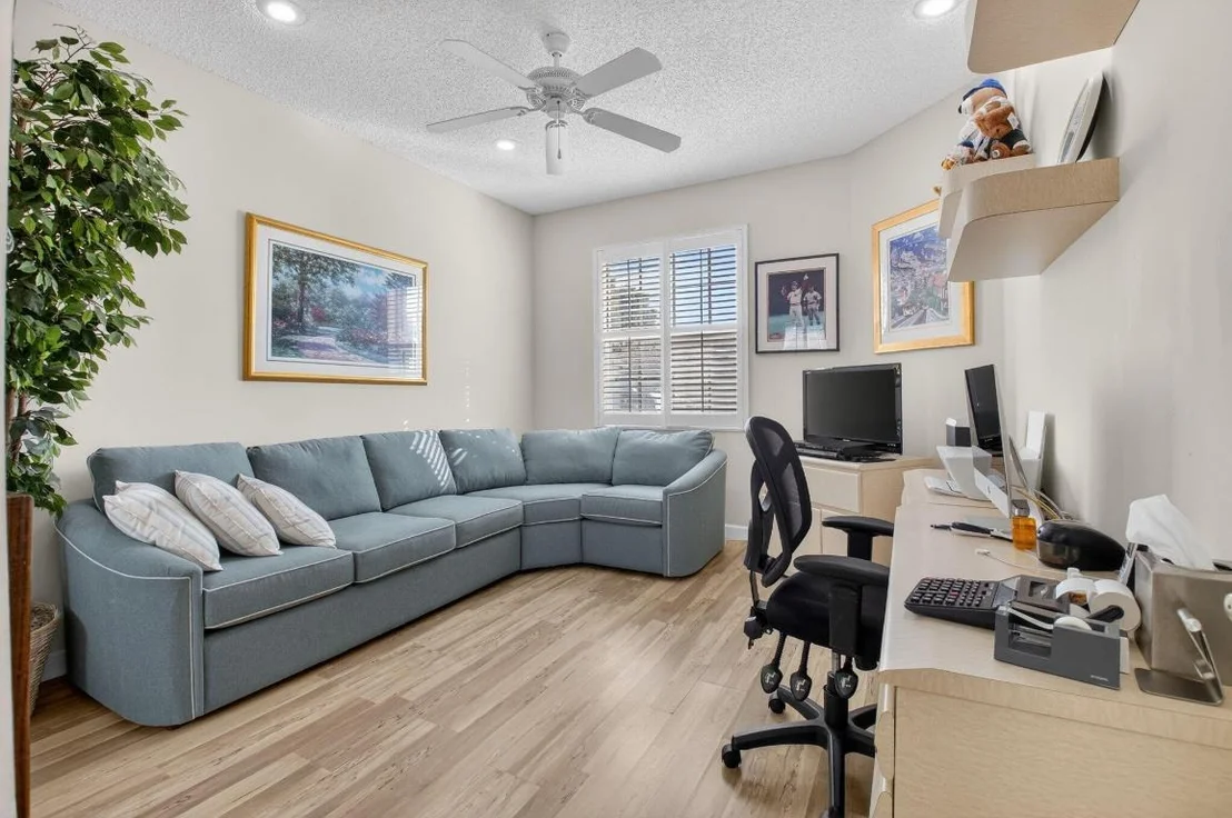 Photo of 6165 Petunia Road
