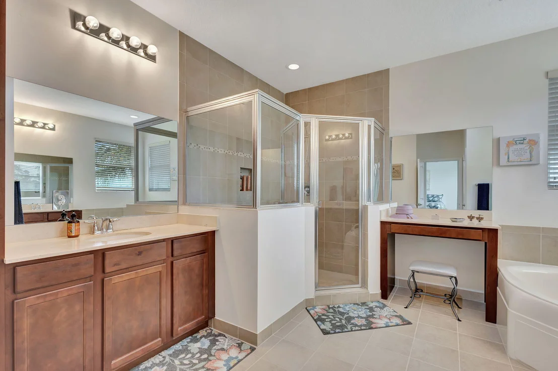 Photo of 6873 Langdon Way