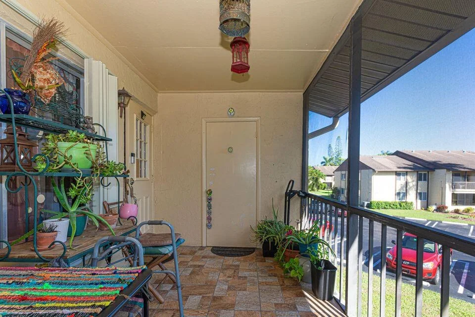 Photo of Unit D2 at 308 Pine Ridge Circle