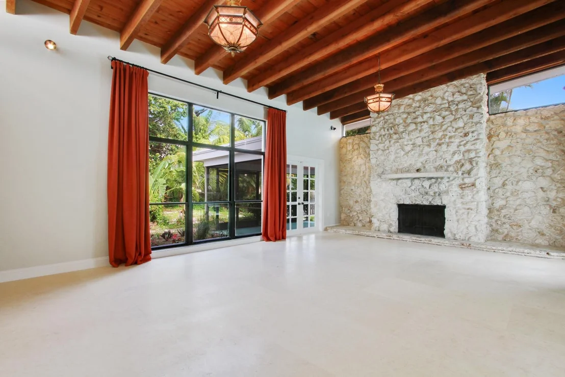 Photo of 6913 Kingston Drive